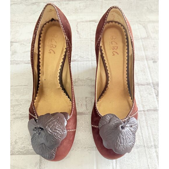 BCBG Paris Nina Brown Suede Wedge Shoes Women’s Vintage Y2K Heels Sz 38 (7.5) - Picture 3 of 7
